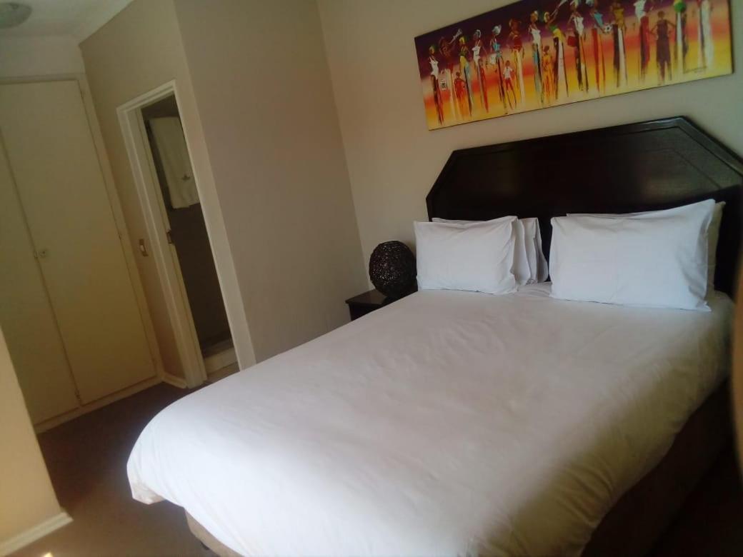 Daisy St -One Bedroom Apartment Joanesburgo Exterior foto